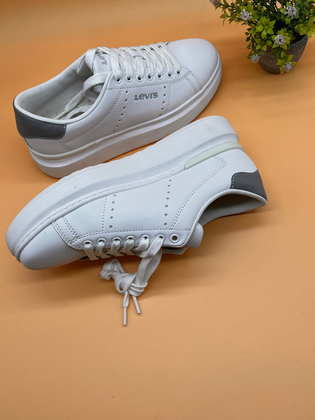 Buty Levis