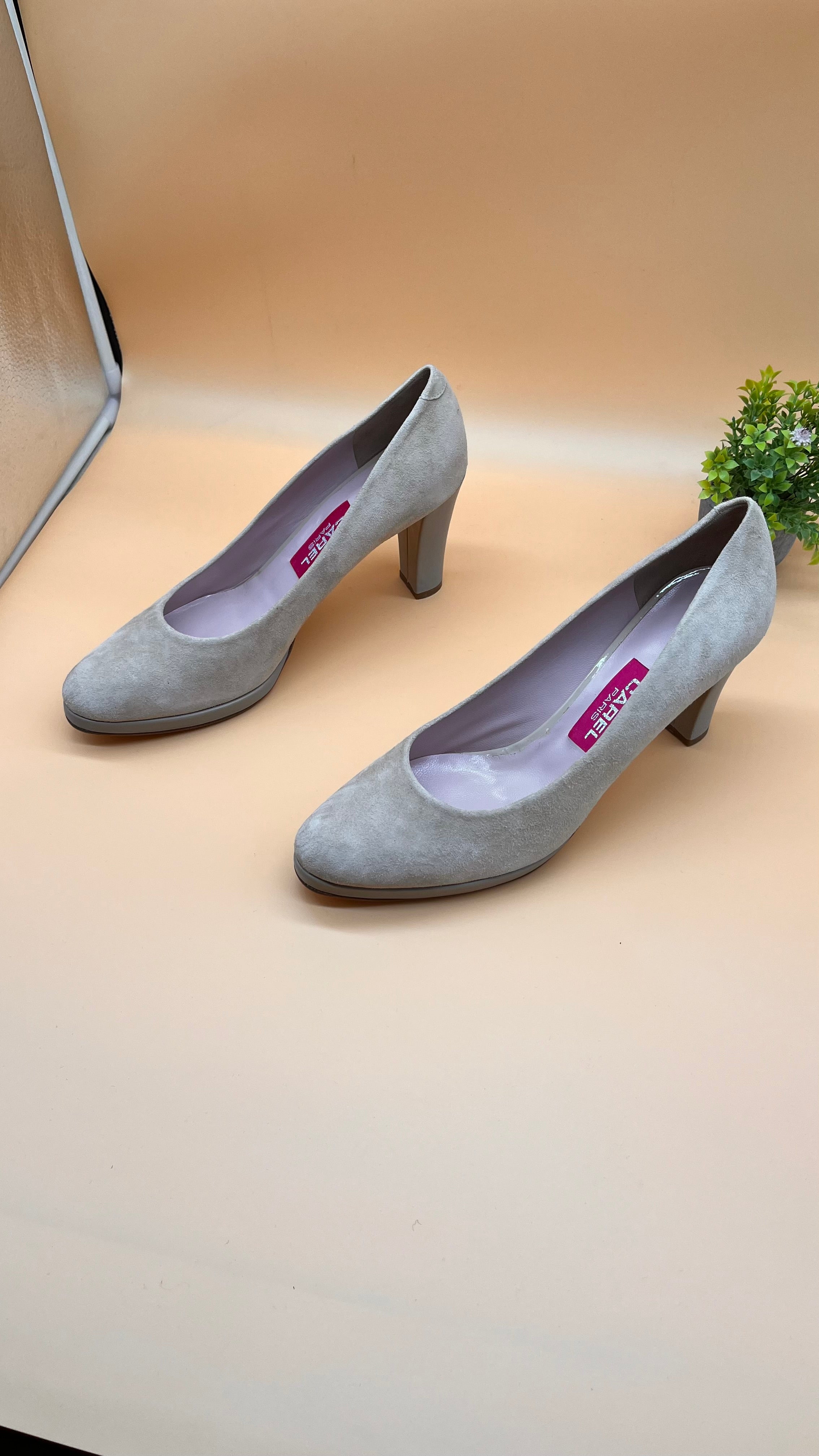 Buty na obcasie Carel Paris