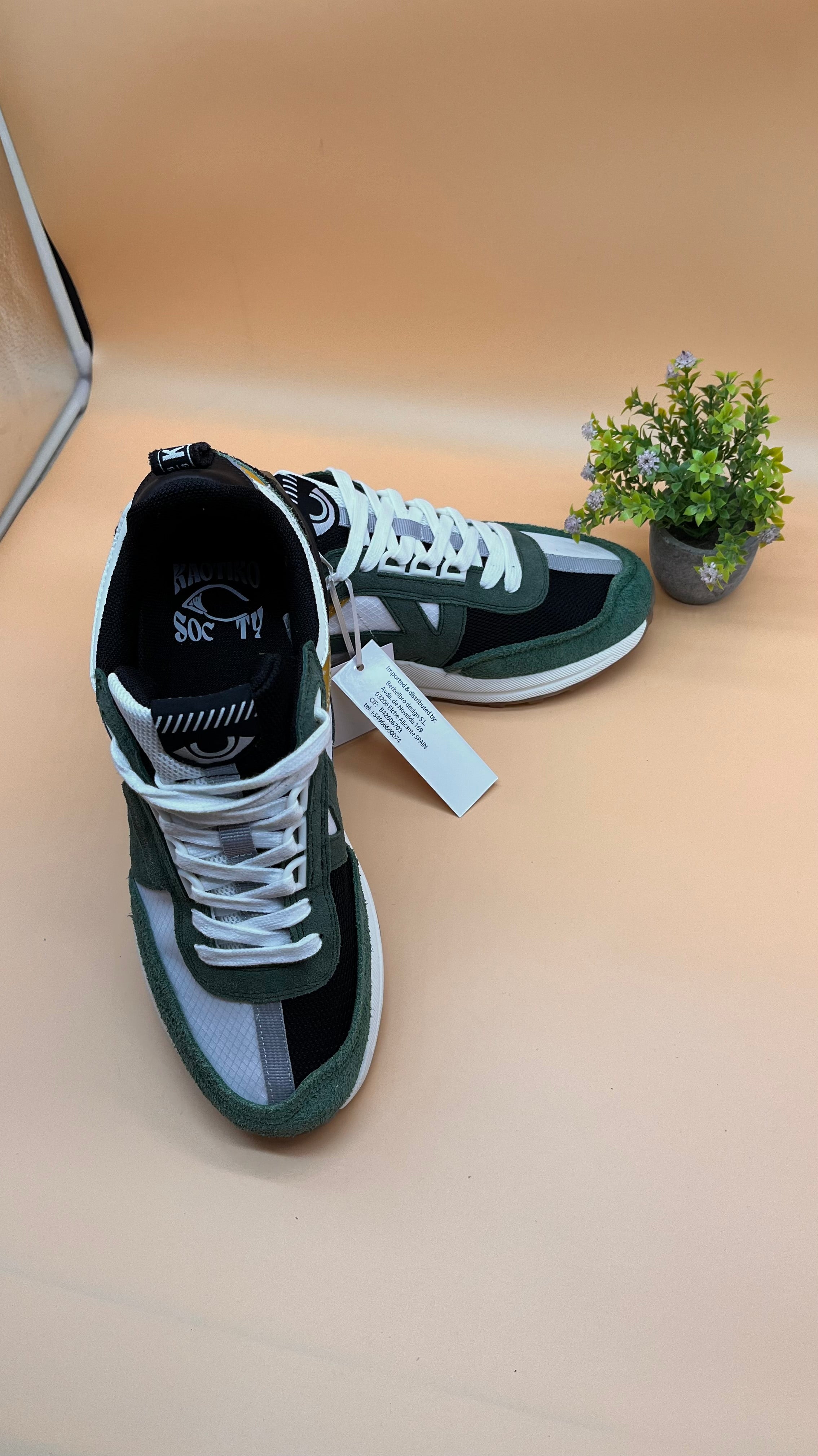 Buty Kaotiko