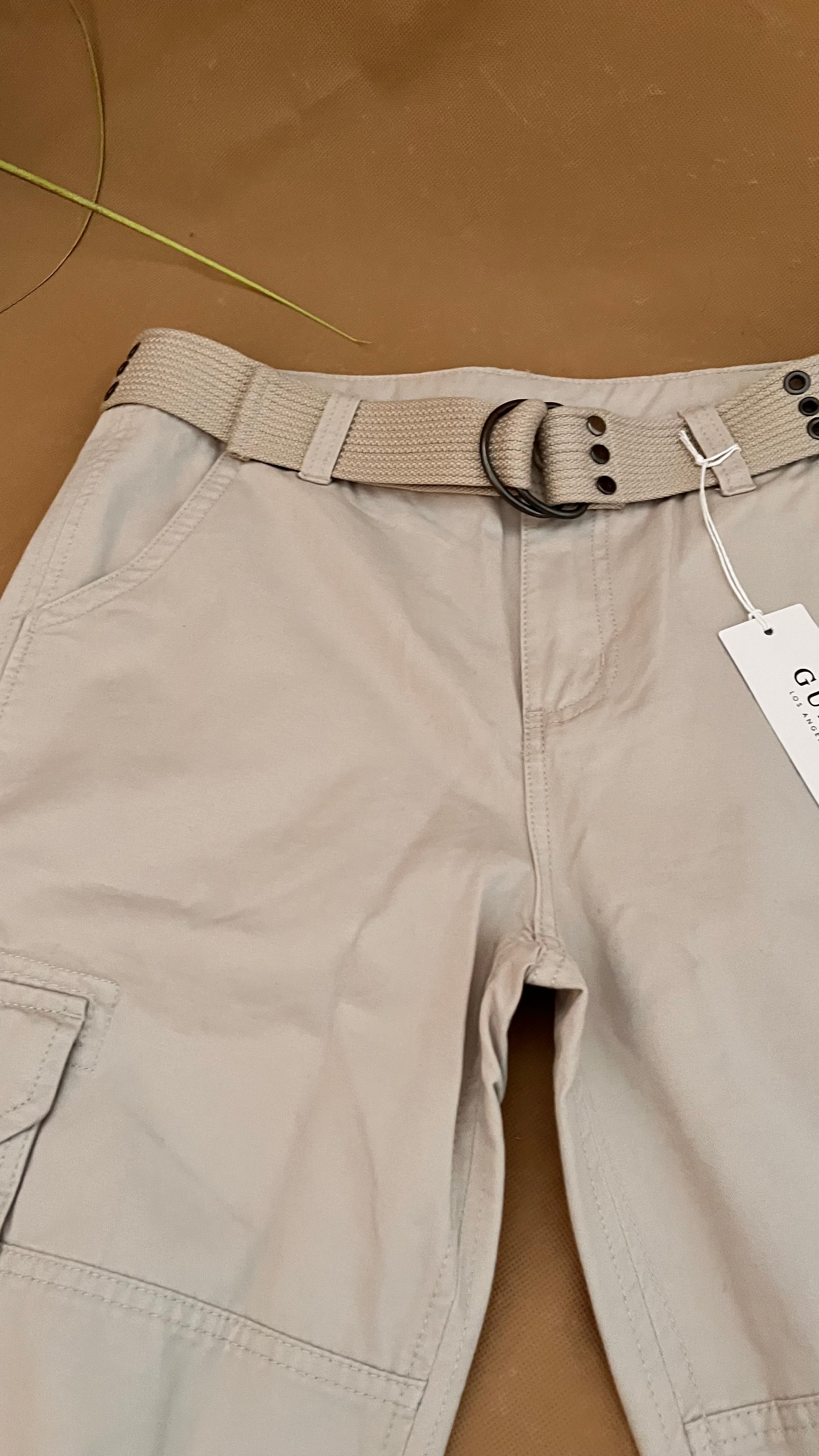 Spodenki Guess