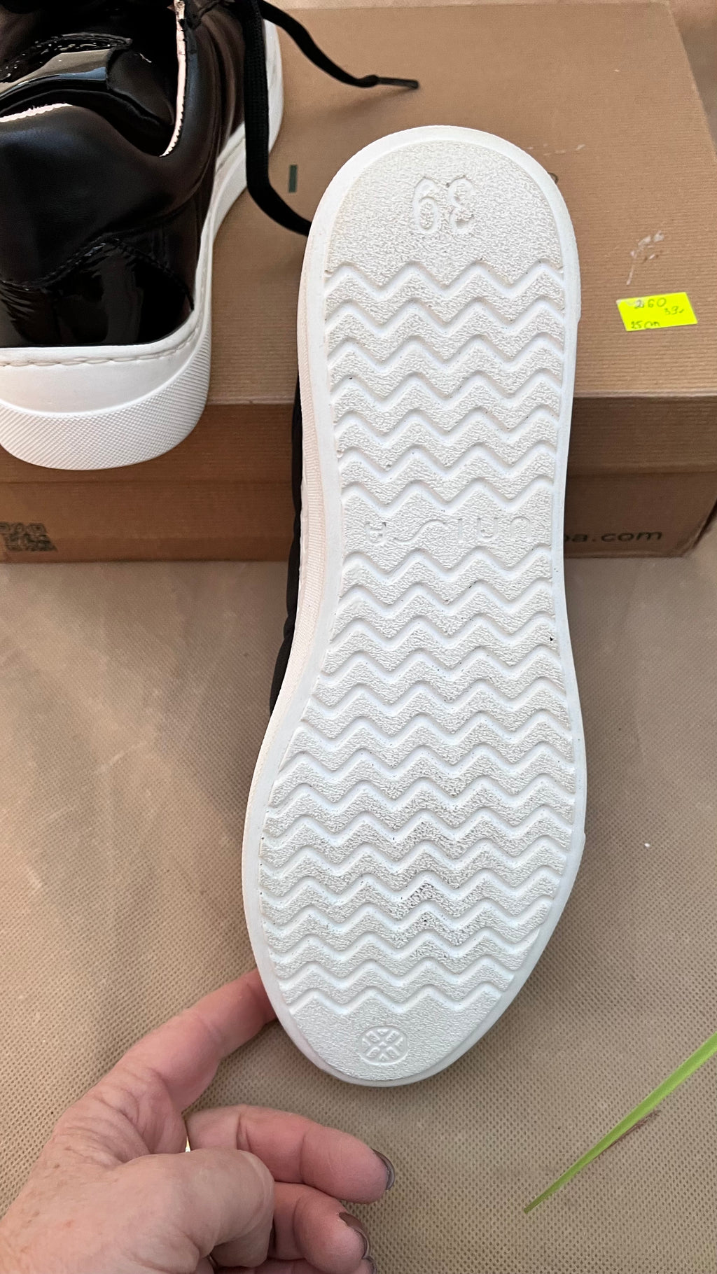 Buty Unisa