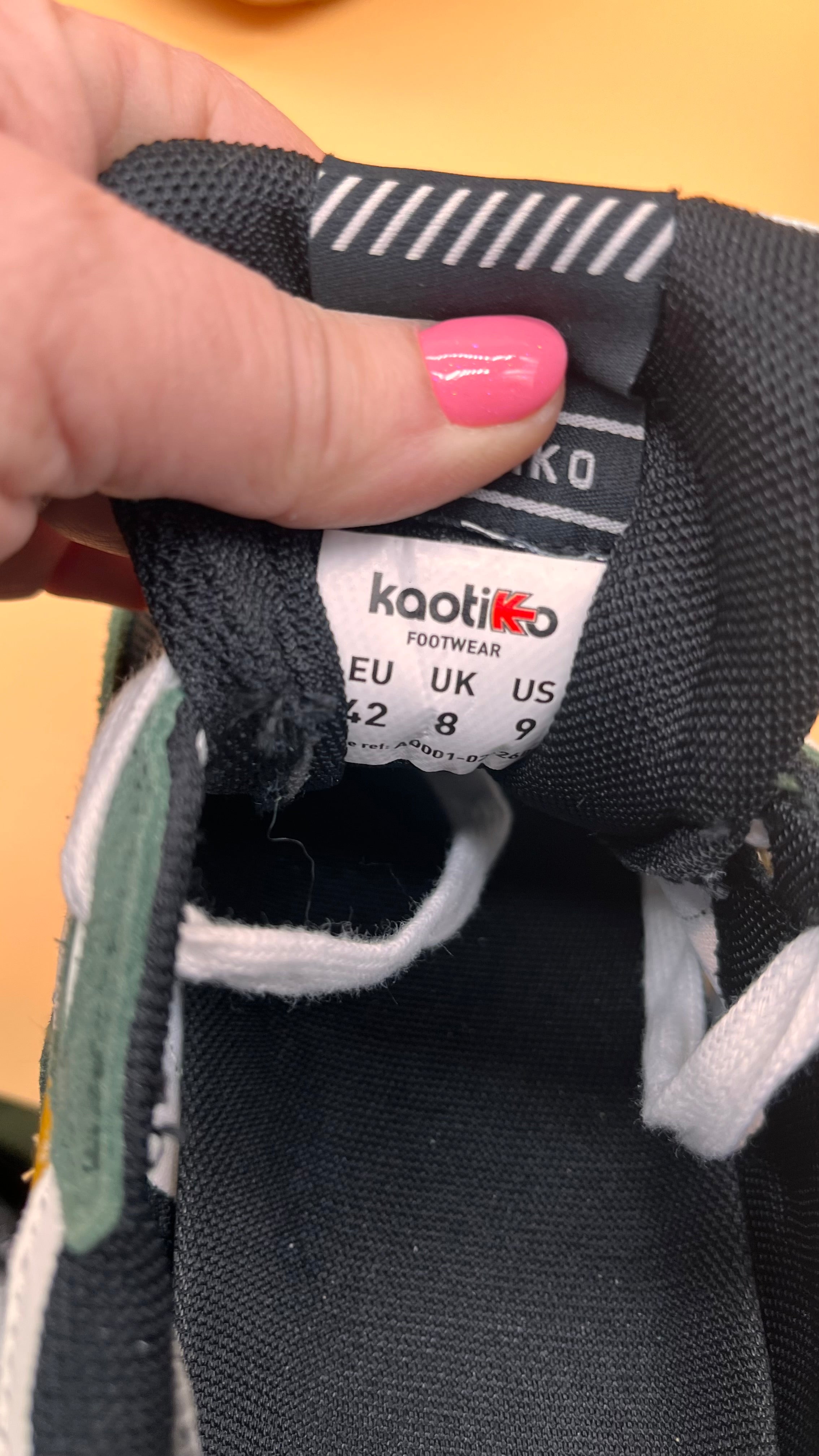 Buty Kaotiko