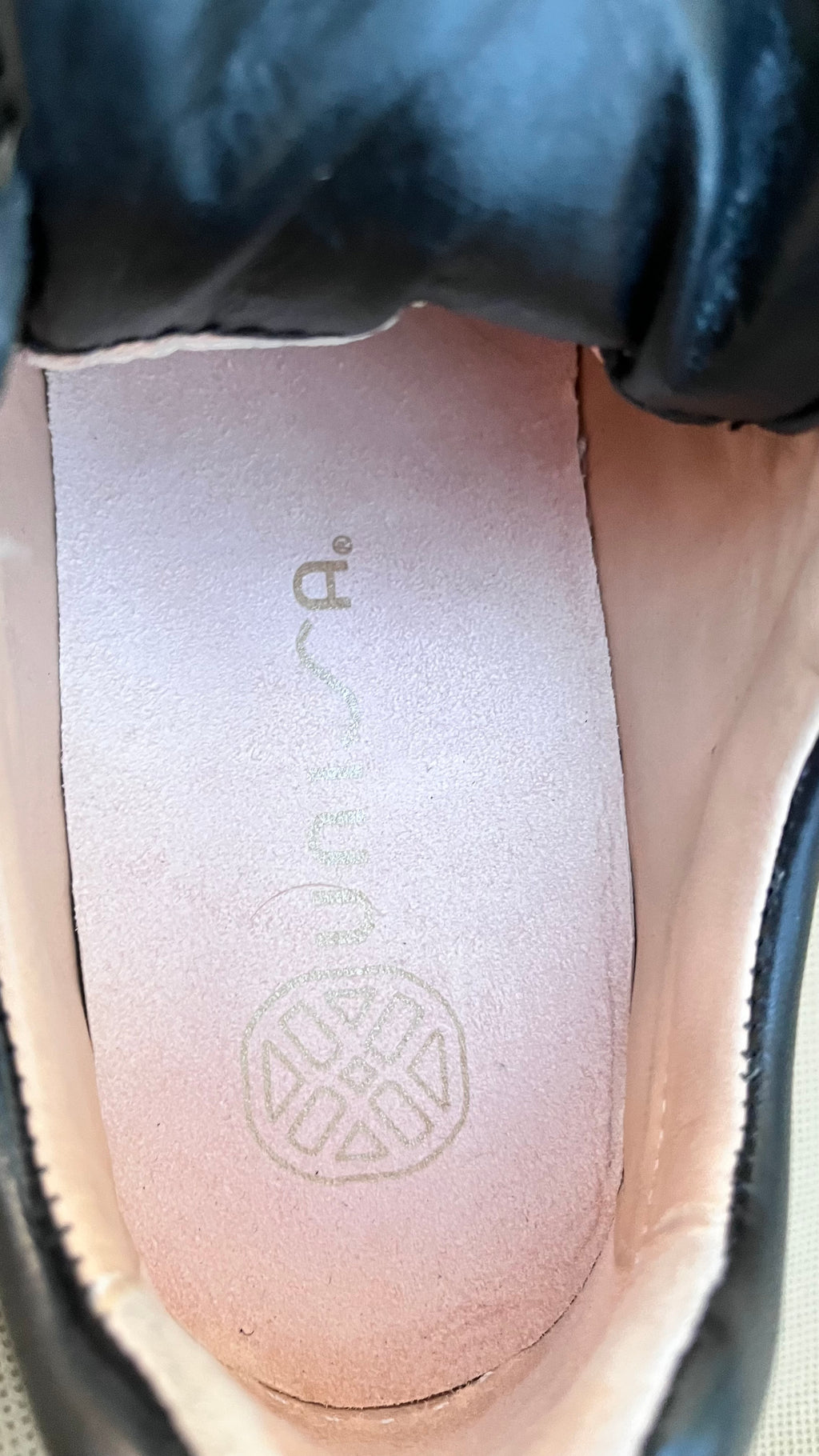 Buty Unisa